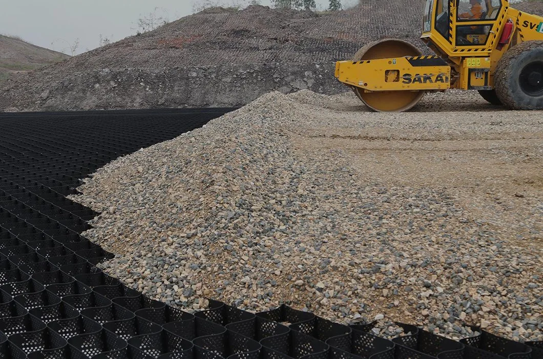 Plastic Road HDPE Geosynthetic Stabilization Geocell Retaining Walls Used in Road Construction for Sale