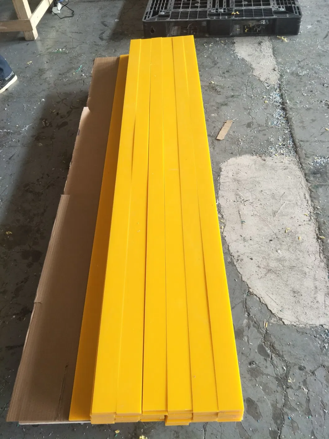 40 mm Thickness Customized Polyethylene UHMWPE Wear-Resisting Strip