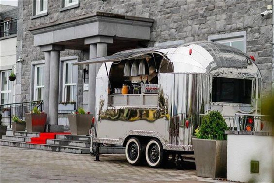 Hot Sales Appropriate Price Aluminum Surface Airstream Food Cart