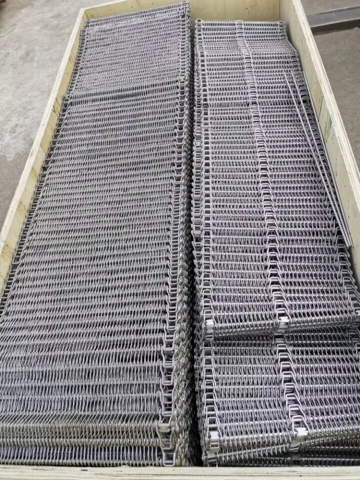 Stainless Steel Conveyor Belt for Food Processing, Heatrement Industry