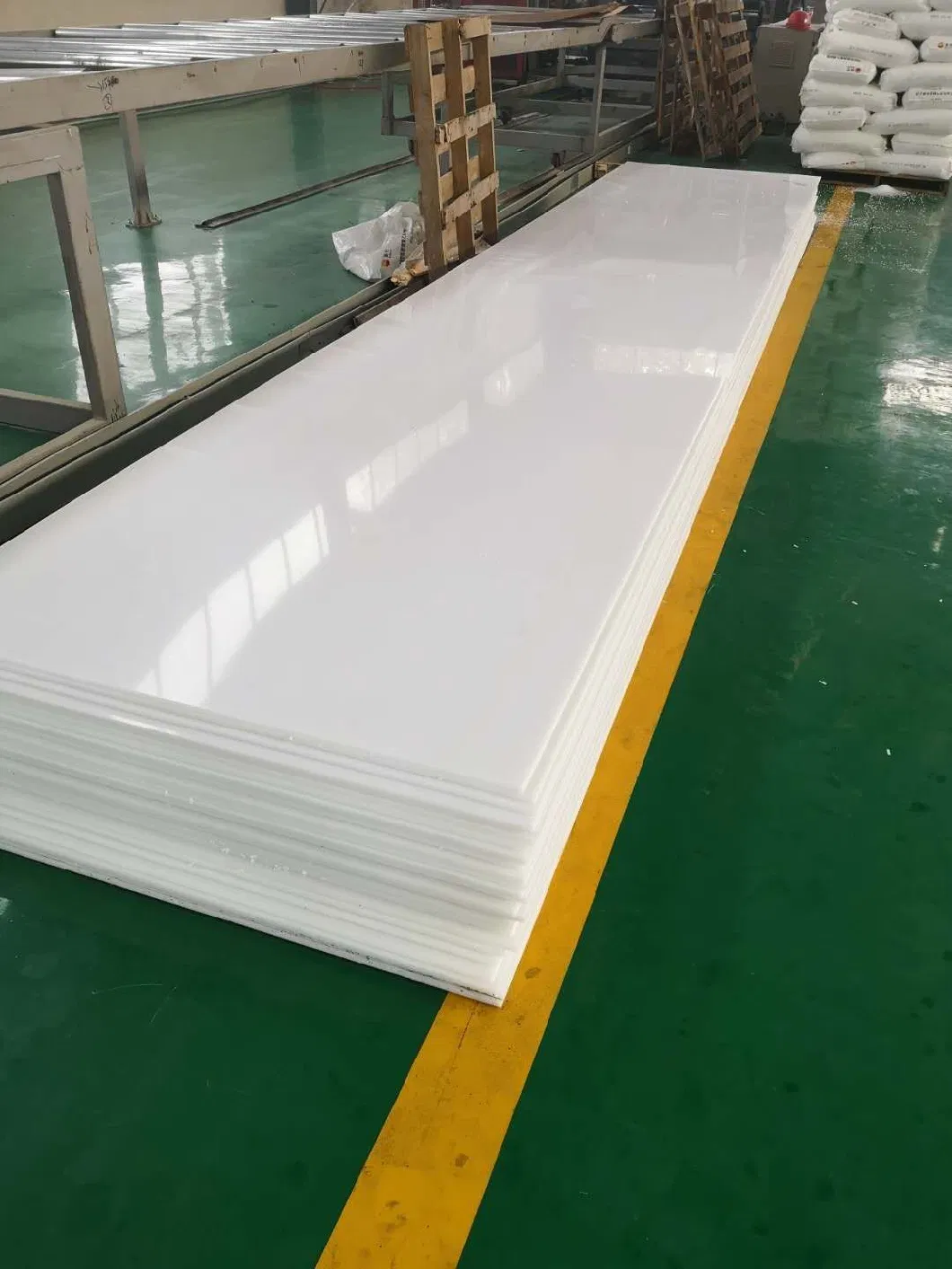 Polyethylene 1.0mm Thick High Density Polyethylene Sheet UHMWPE Customized Shape