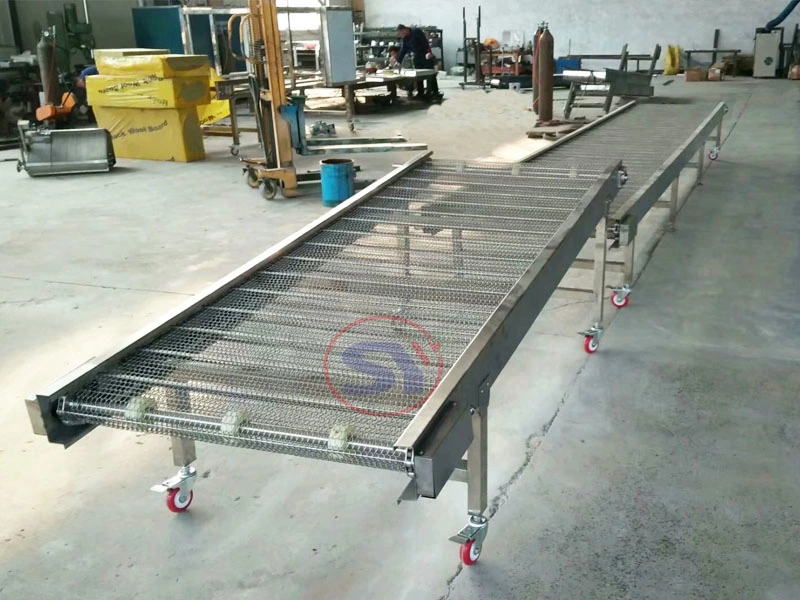 Horizontal Wire Mesh Belt Conveyor with Lifting Baffle for Furnace Slag