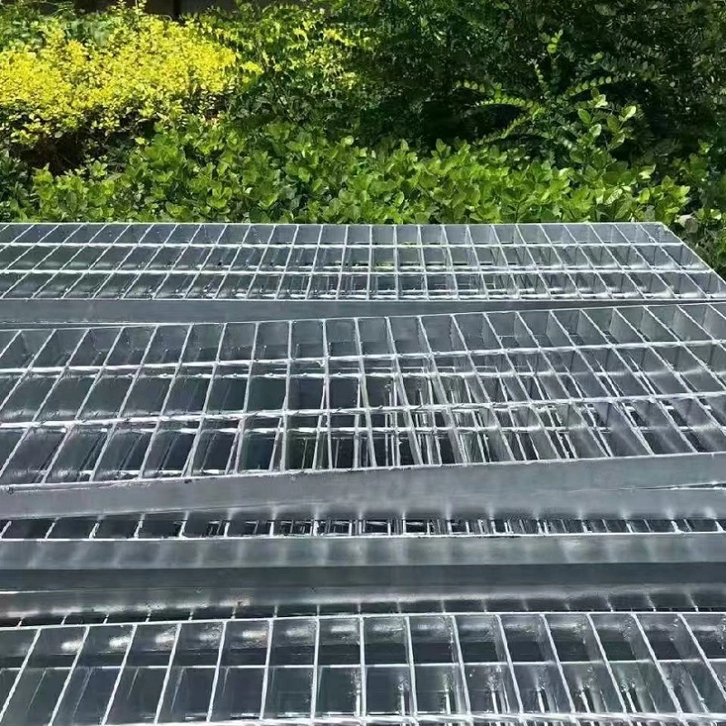 0.5m Width Steel Grating Is an Open Grid Assembly of Metal Bars