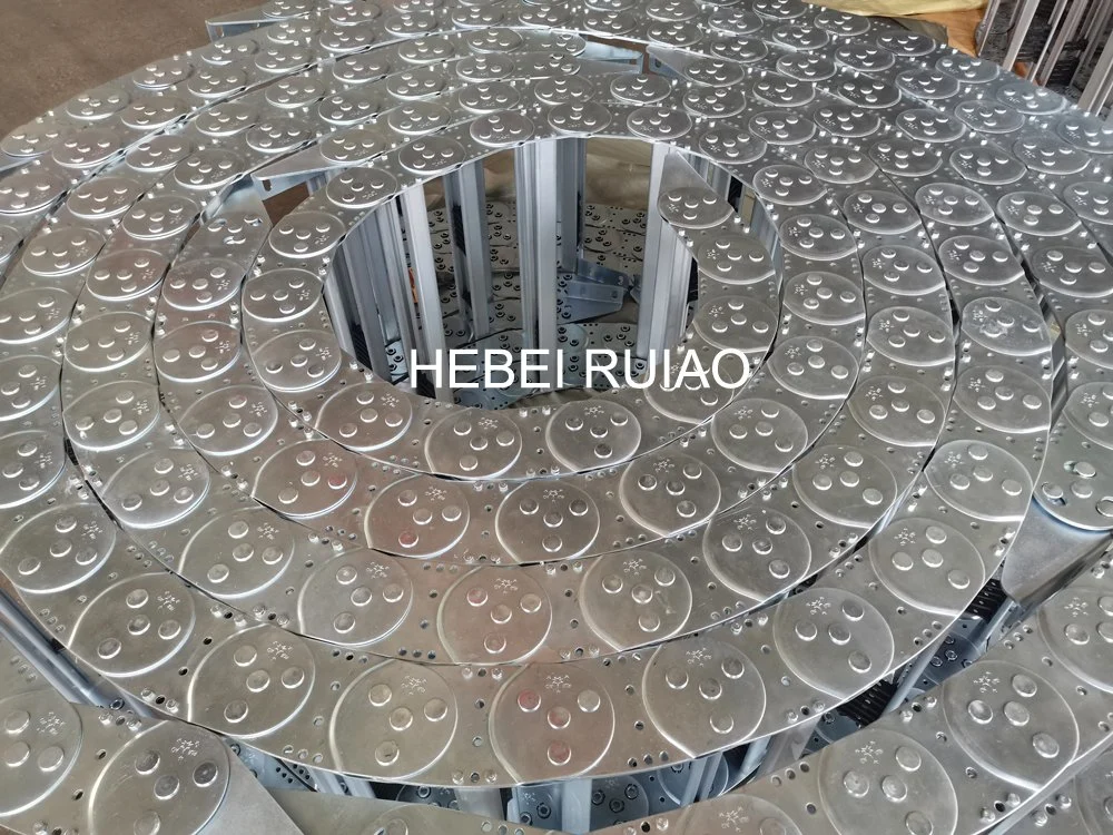 Fully Enclosed Metal Structure Flexible Cable Tray Drag Chain Steel Cable Chain