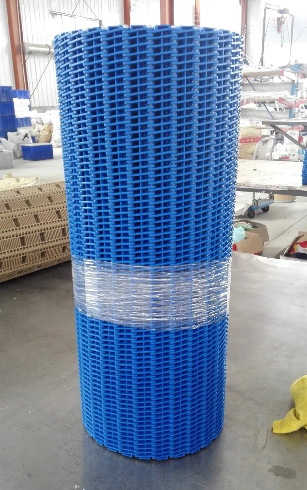 900 Series Easy-to-Clean Plastic Conveyor Belts with 27.2mm Pitch