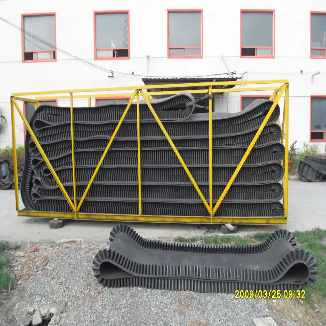 Large Carrying Capacity Sidewall Cleated Conveyor Belt