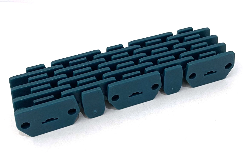Haasbelts Chains Raised Rib 1000 Narrow with Railtrack Plastic Modular Conveyor Belt