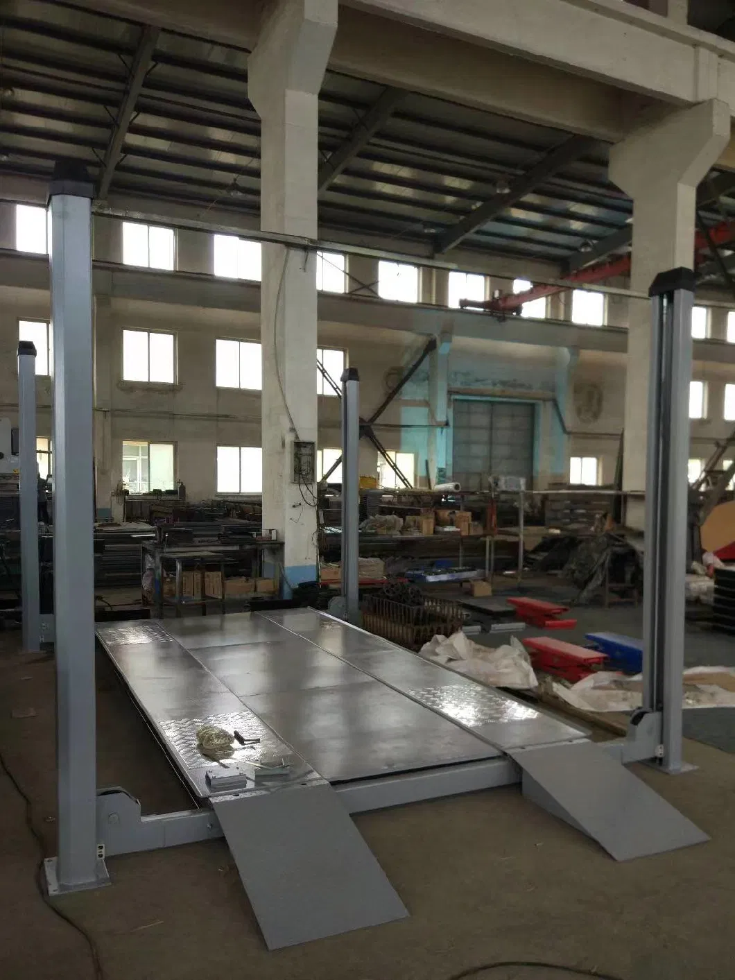Four Post Parking Lift Double Parking Hydraulic Cylinder CE Attestation Popular Auto Hoist Movable Car Lift Garage Lift Manufacturers Factory Price