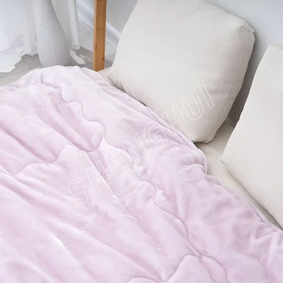 Flannel Super suave de fábrica de invierno caliente Plain Hotel dormitorio Ropa de cama Quilts de poliéster