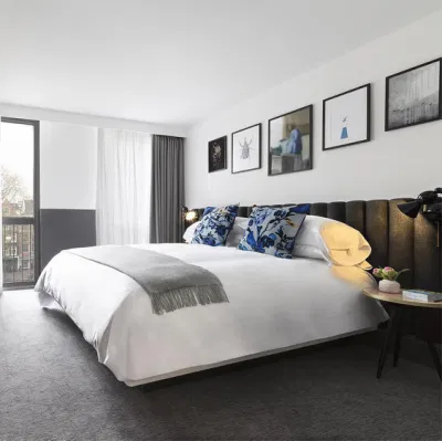 Habitación de Hotel de alto estándar con muebles de cama doble a juego Banco de la cama