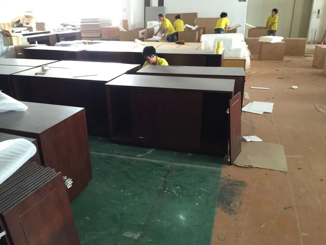 Chinese King Size Modern Customized Wooden and Plywood with Veneer for Holiday Inn Hotel Bedroom Furniture (GLN-035)