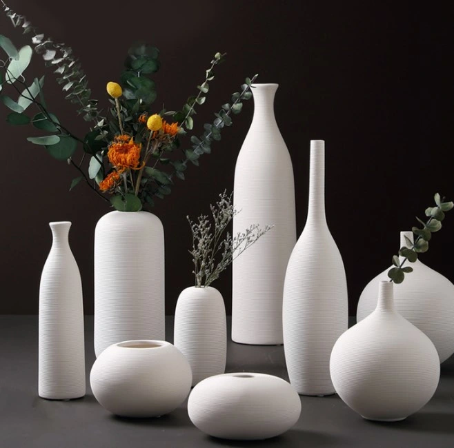 Hollow Ceramic Vase Set of 2 for Modern Home Decor, White Boho Donut Vases Nordic Minimalist Decorative Vase for Table Centerpiece Wedding Dining Living Room