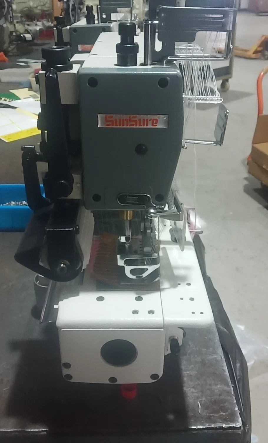 Multi Needle Optional Needle Position Sewing Machine with 13 Needles for General Sewing Ss-008-13032p