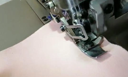 Automatic Direct Drive Super High Speed Computer Overlock Sewing Machine Series with Auto Suction Trimming Ss-5f-4D/at