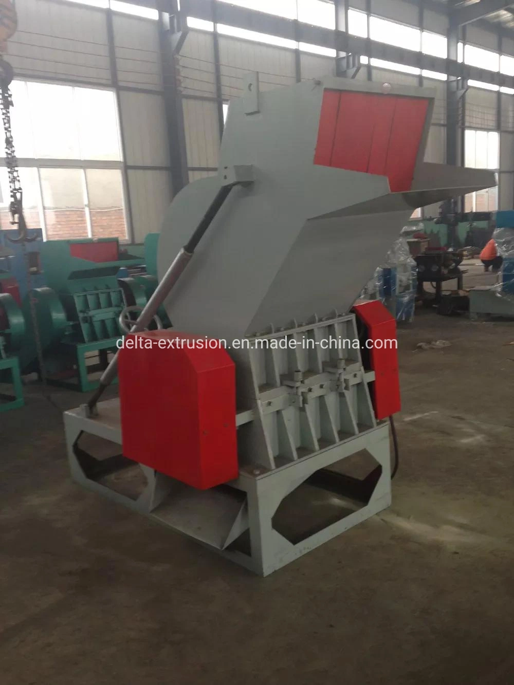 Waste Plastic Pet Bottle Crusher Machine Plastic Crushing Machine