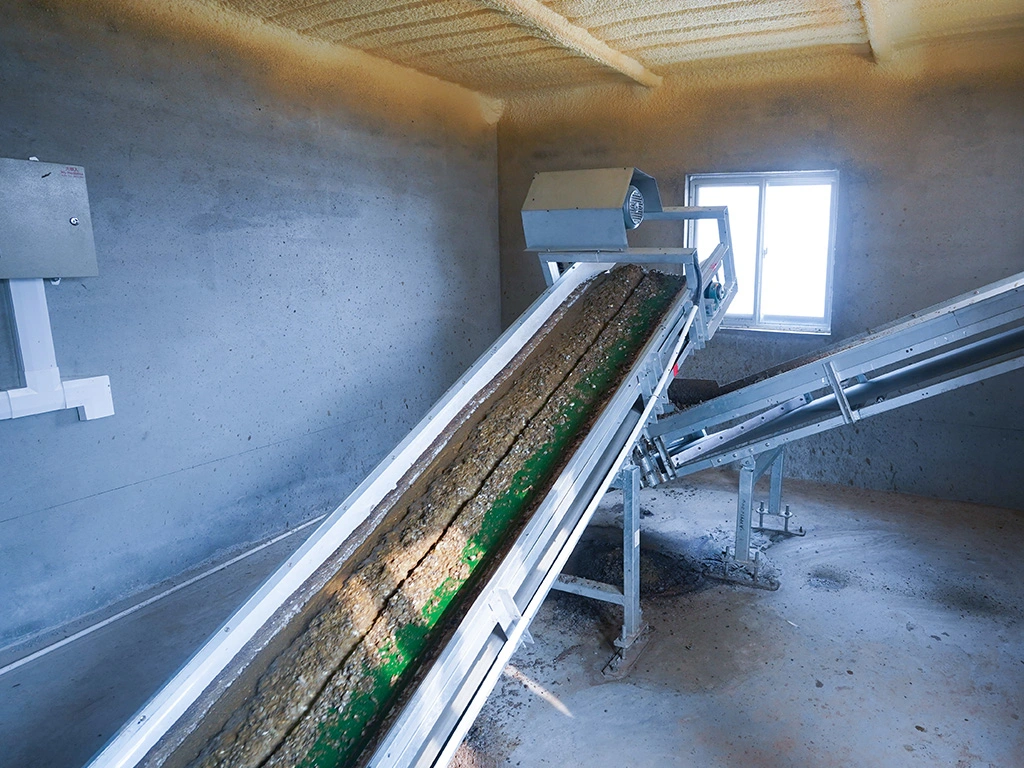 Galvanized Sheet Scraper-Type Manure Cleaning Machine