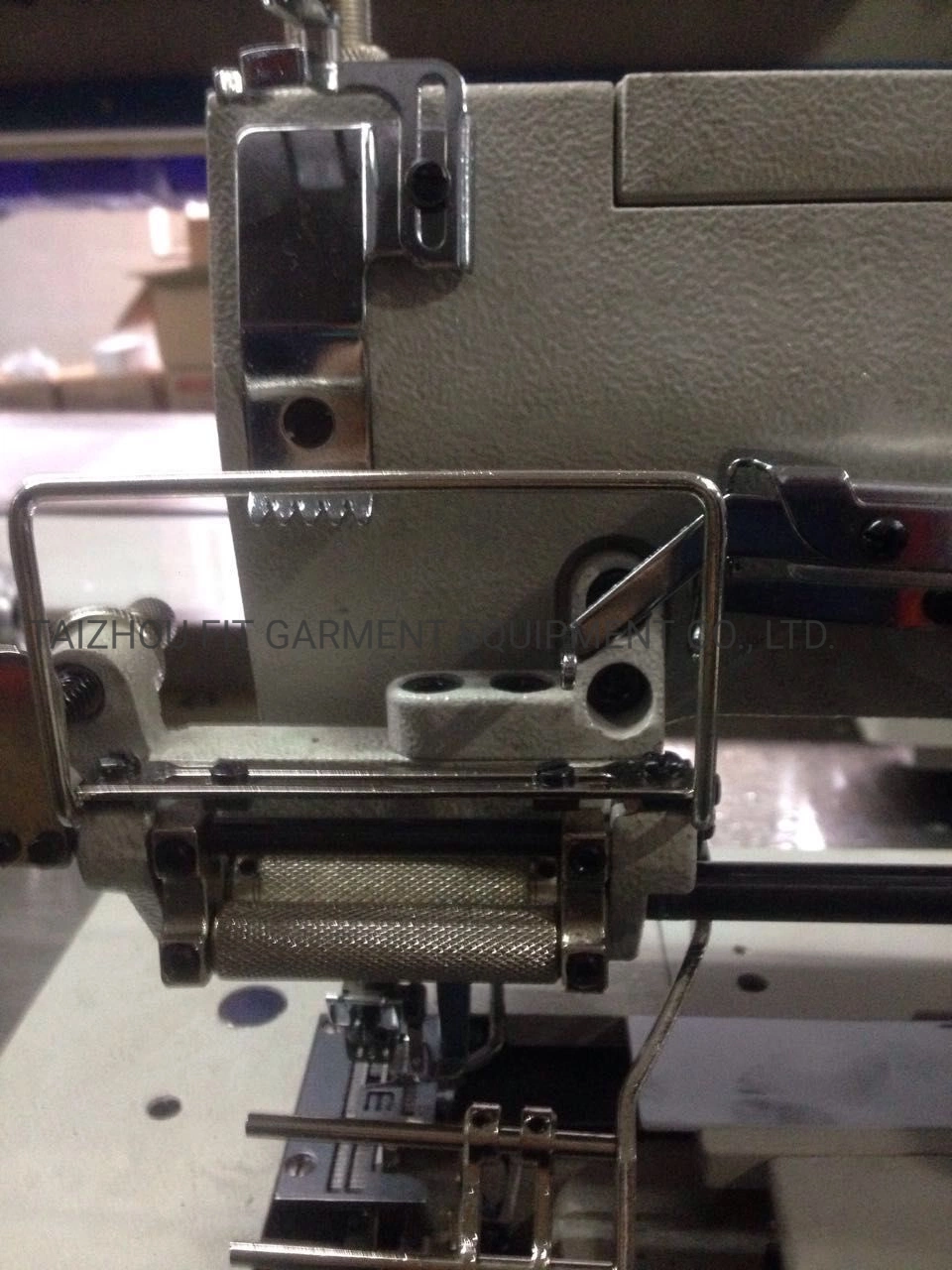 Direct Drive Flat Bed Interlock with Elastic Function Industrial Sewing Machine (FIT500D-01CB)
