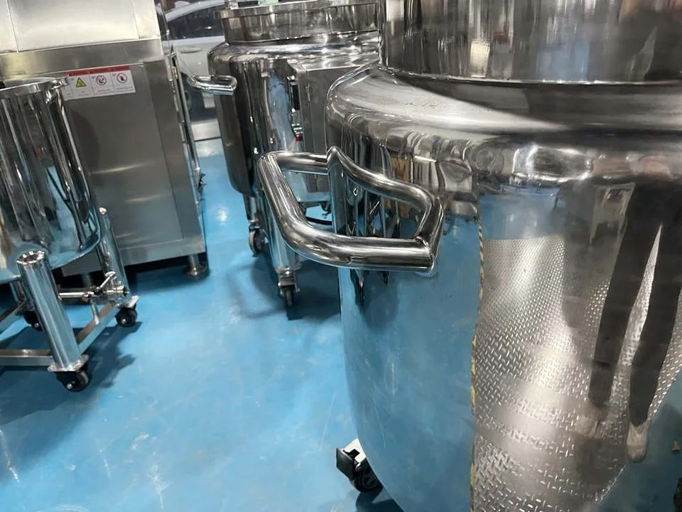 Stainless Steel Sanitary Grade Vertical Sealing Liquid Storage Tank
