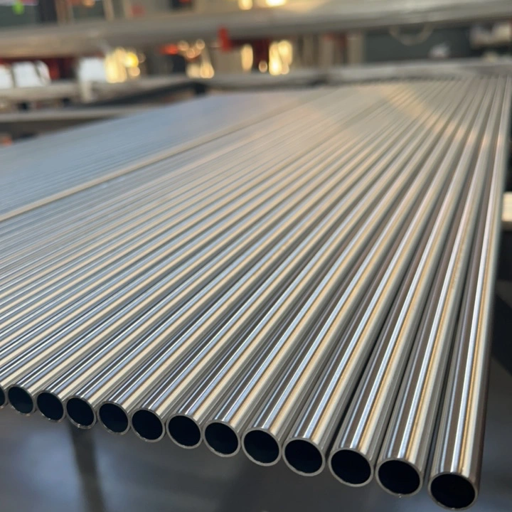 Supplier ASTM/AISI Pickling Precision Seamless Stainless Steel Tubing/Tube/Pipe for Building Materials