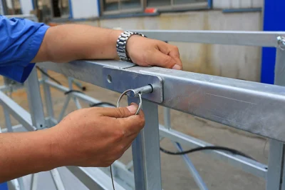 Zlp500 Recubrimiento de polvo de mantenimiento de edificios de acero de la plataforma suspendida temporal