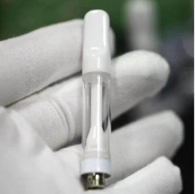 Nuevo cartucho de cerámica sin fugas de 1.0ml de 0,5 ml Atomizer carros bobina de blanco y negro la boquilla de grosor del lápiz de Vape aceite para depósito de la batería de precalentamiento