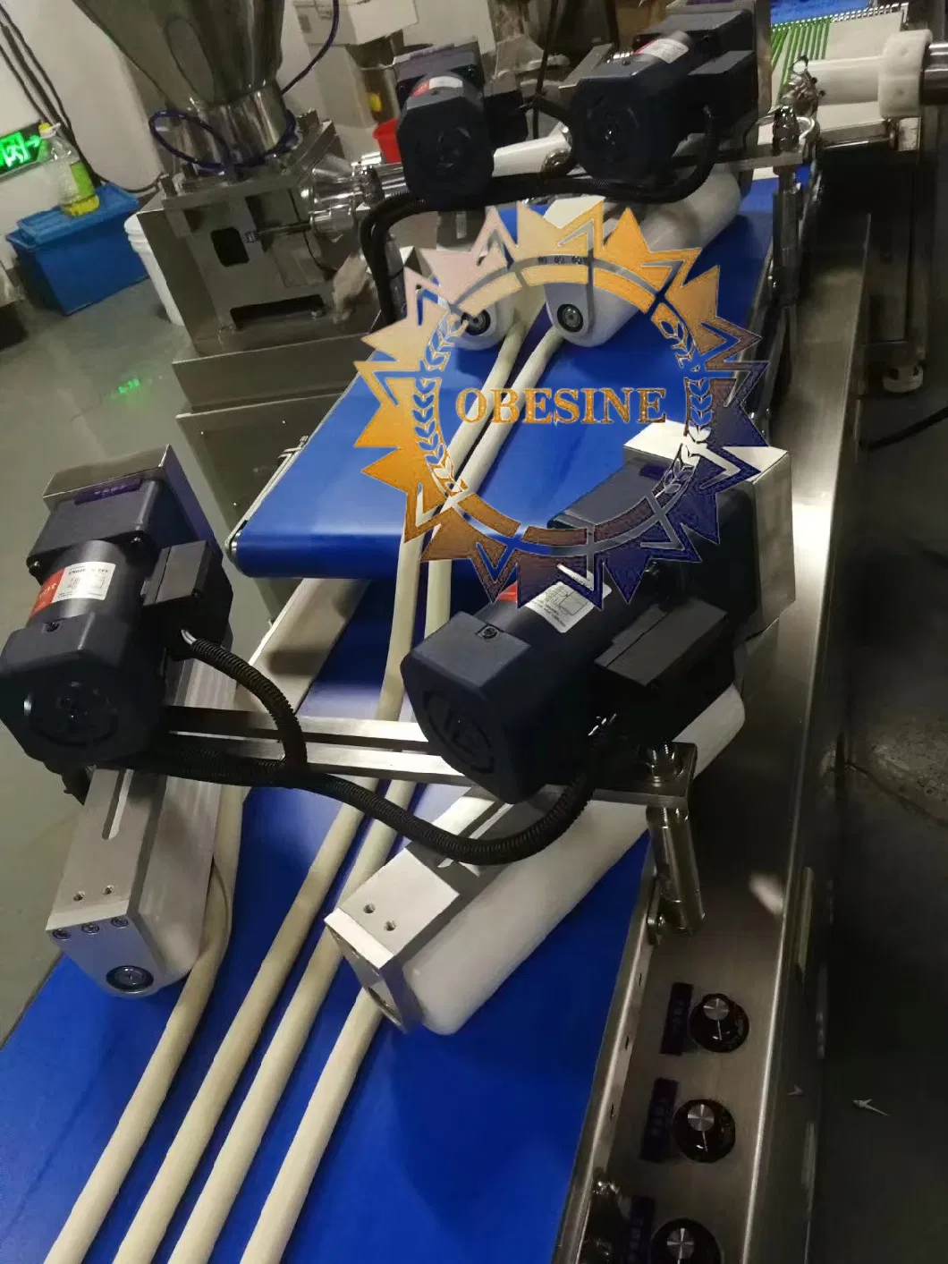 Complete Automatic Pastry Toast Bread Make up Line Filled Croissant Machine