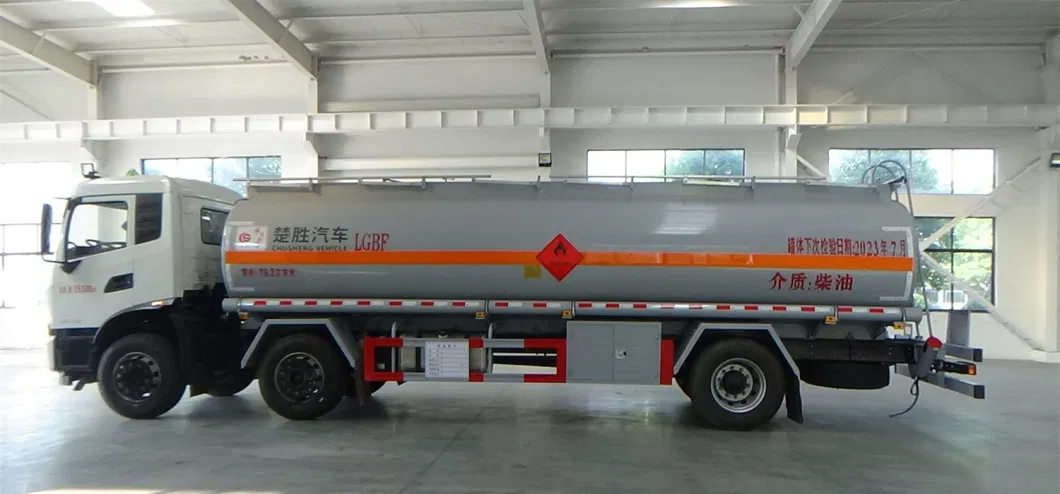 Dongfeng 6X2 Super Large Capacity 20000-25000ldiesel Gasoline Transport Oil Tank Truck