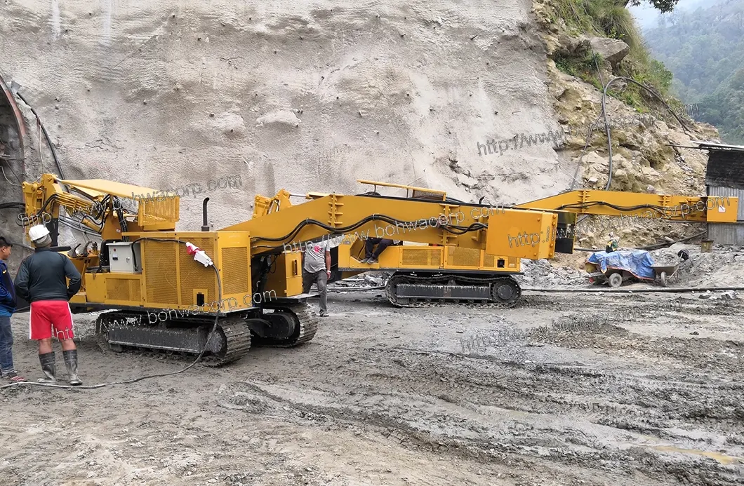 Mineral Side Dump Mining Rail Car Unloading Shuttle Car