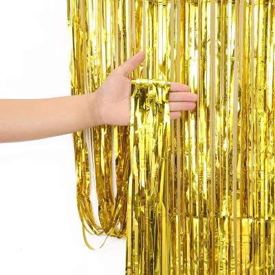 Vendita all&prime;ingrosso di fogli di metallo decorazioni Tinsel foglio di alluminio Tenda per foto Sfondo stand