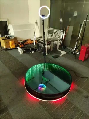 Stand fotografico per feste multifunzione da 39.4&prime;&prime;