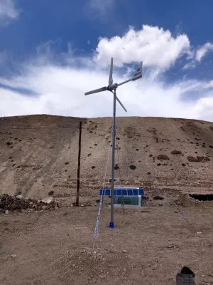  4kw Wind Solar Hybrid Power 3kw Solar 1kw Wind off Grid System for Rural No Grid Power Homes
