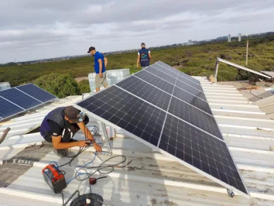 Off Grid Solarstrom-Energiefeld 700W 10000 Watt Solar System 5kw 8kw 10 kW Solarenergie Energie Home Solar Systeme Abgeschlossen