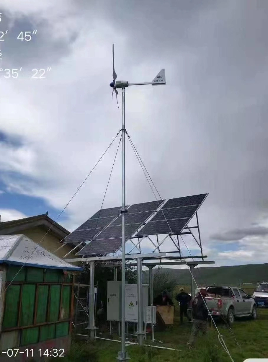 2kw Wind Solar Hybrid off-Grid System Wind Turbine and Solar Panels Combined