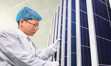 Chinese Photovoltaic Factory Price Risen Energy Tier 1 Solar Cells Perc Mono 670W 700W 1 Kw 5kw Solar Panel Basic Customization