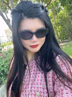 2024 Luxury Women′s Cat Eye Sunglasses