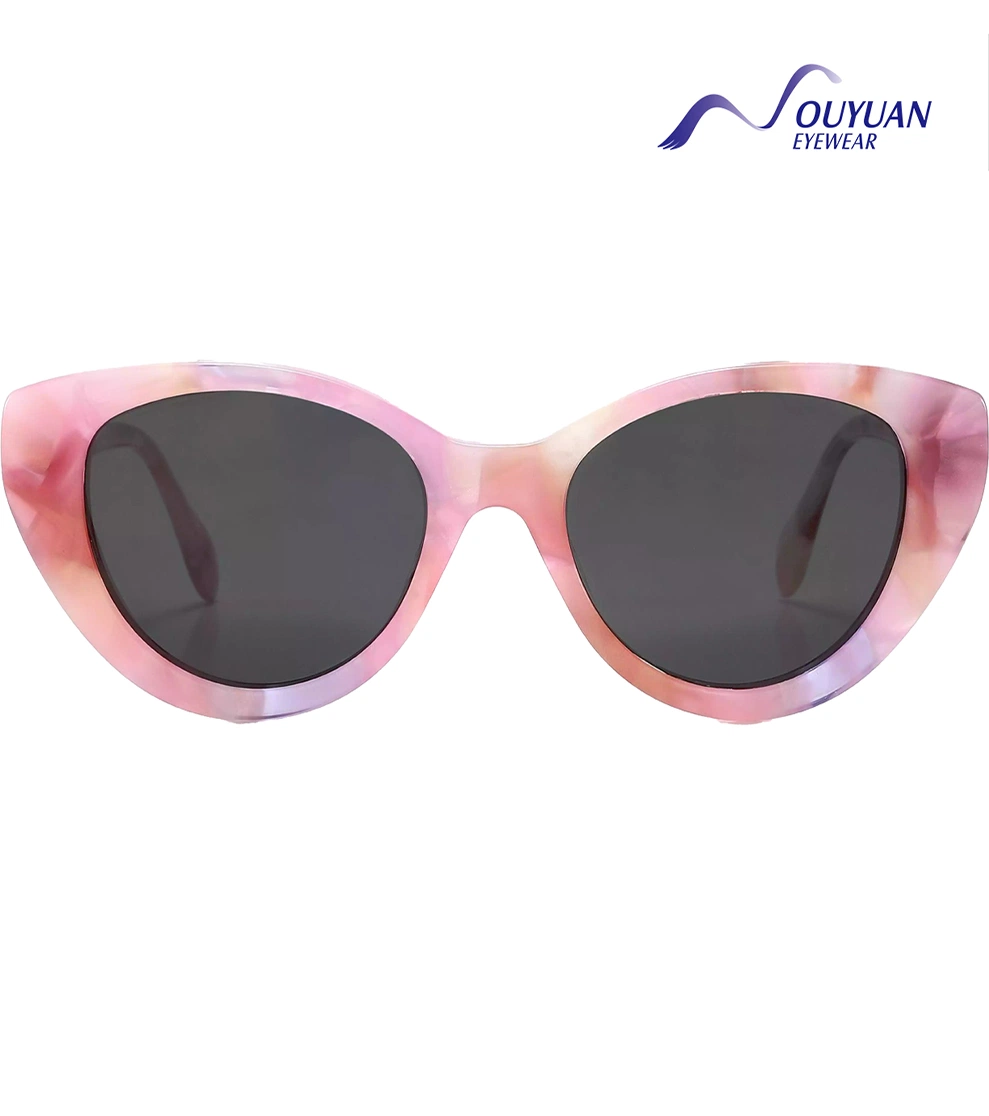 Fashionable and Trendy Board Optics&Sunglasses for Both Men and Women