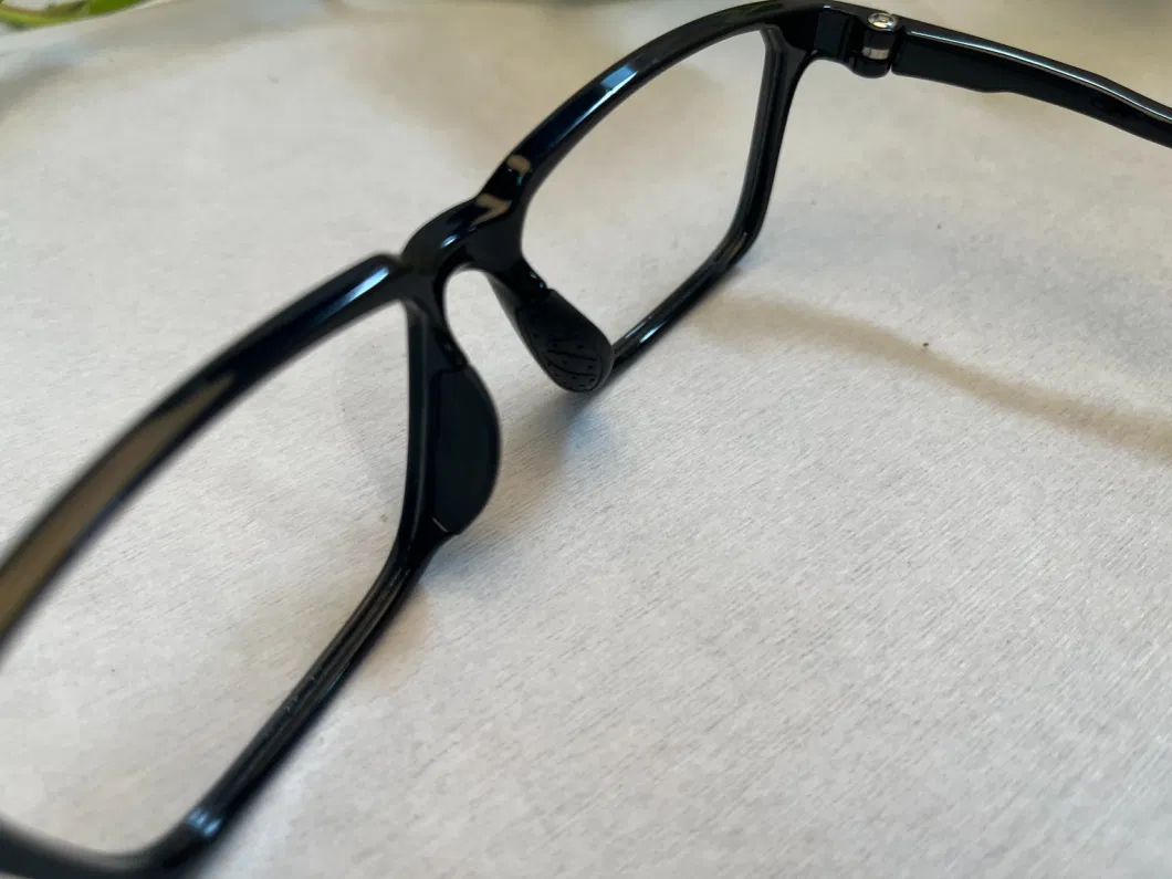 New Style Anti-Skidding PC Injection Shiny Black Optical Frame for Sports