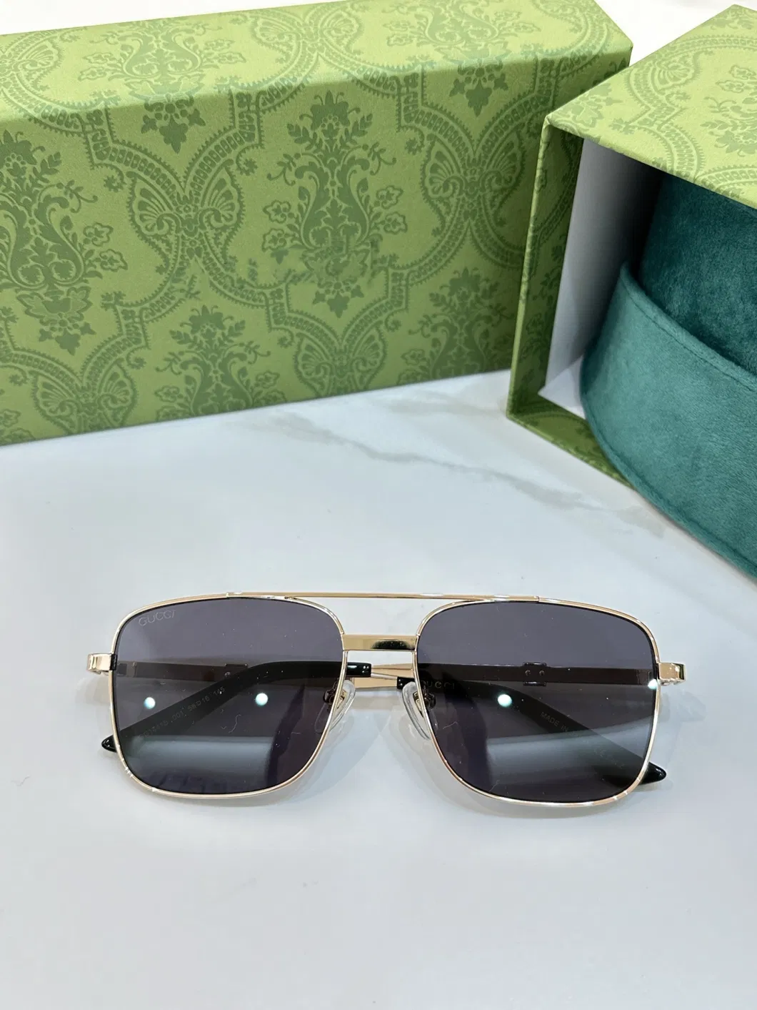 Wholesale Designer Sunglasses for Men and Women Luxury Sunshades