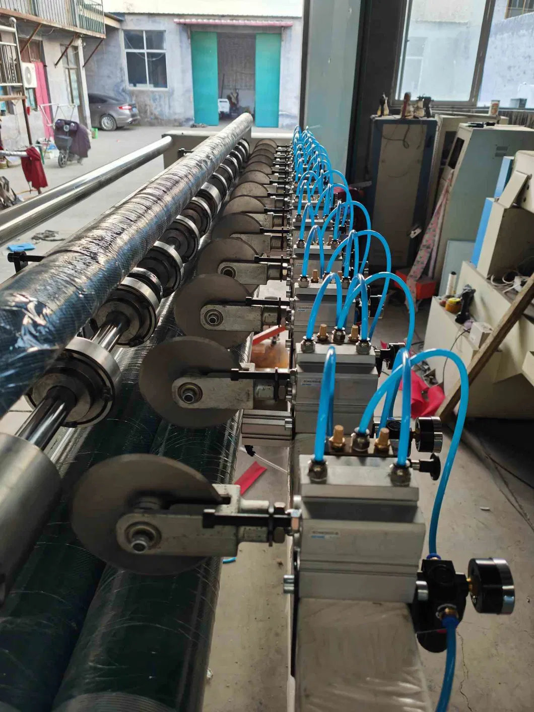 Qy New Trend Automatic Computerized Panel Cutting Machine Made in China