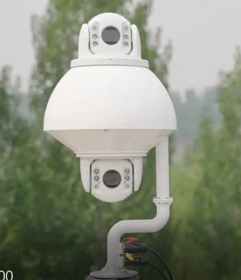 Apparecchiatura di sorveglianza con telecamera drone a 360 gradi, 24 ore su 24.