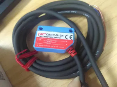  Interruttori fotoelettrici quadrati Sn 10cm PNP senza NC per Macchina maschera facciale