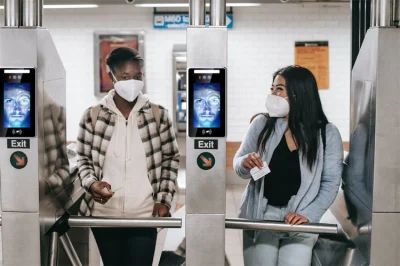 Face Recognition Ai посещаемости цифровых приборов для измерения температуры тела тепловой