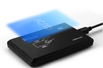 Пластиковый RFID смарт-карт ID Card пластиковых карт бесконтактный считыватель для копировальных аппаратов Tk4100/em4305 устройство чтения карт памяти