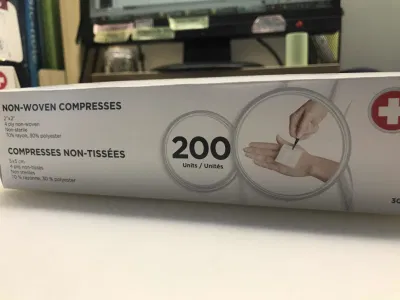 200PCS Confezione di tamponi monouso in tessuto non tessuto di piccole dimensioni