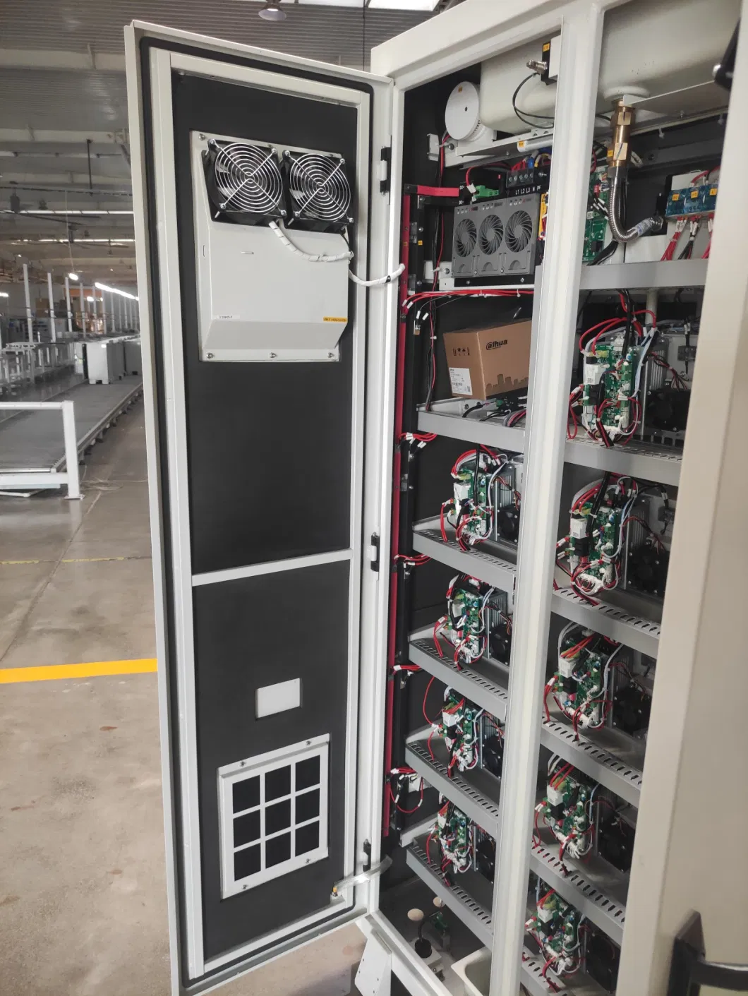 Dpc Intelligent Fast-Charging Battery for EV Swapping Cabinet (14 Compartments) EV Battery