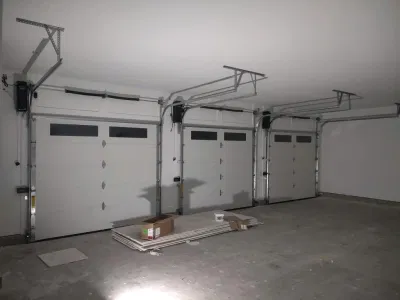 Front Mount Torsion Spring High Lift Garage Door with Chain Drive Motor