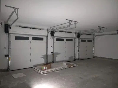  Front Mount Torsion Spring High Lift Garage Door with Chain Drive Motor