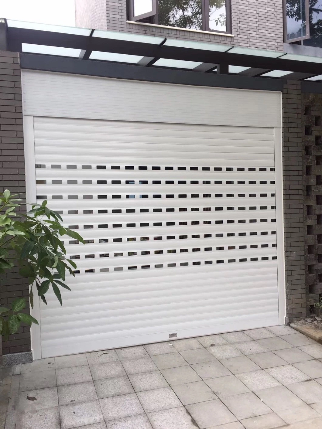 Sectional Garage Door/ Garage Door / Metal Door / Roller Shutter