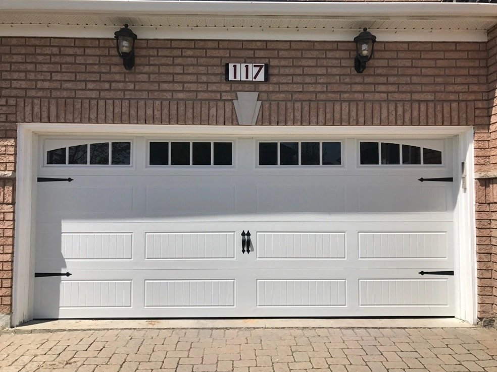 Three Layer Residential Garage Door with Good Quality and Price Equipped with Strong Torsion Spring