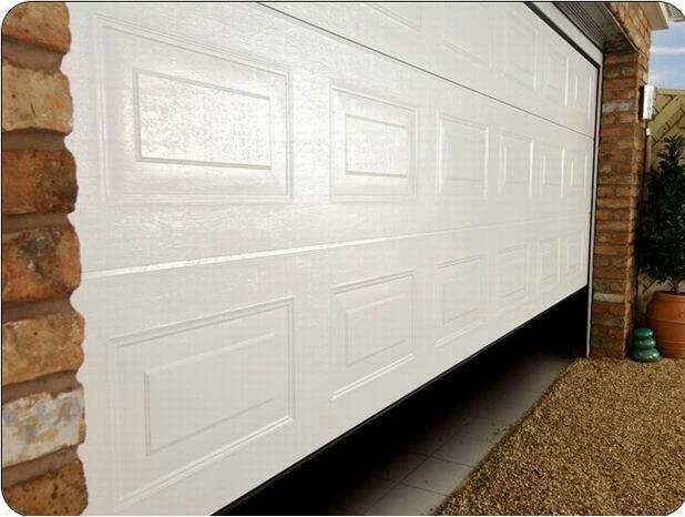 Security and Automatic Sectional Garage Door